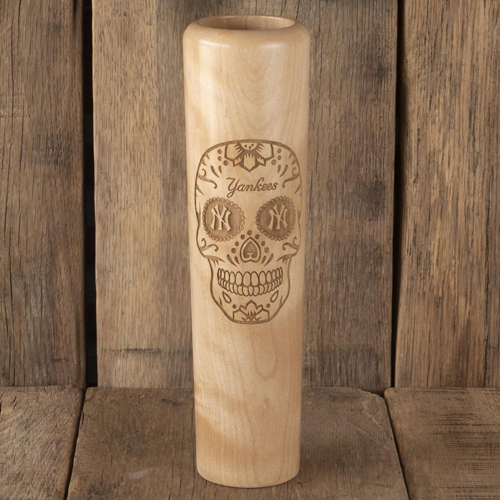 https://dugoutmugs.com/cdn/shop/files/New-York-Yankees-Sugar-Skull-Baseball-Bat-Mug_dcccf7e0-dbb8-4914-8ed1-541b8c9480e8.jpg?v=1703095558