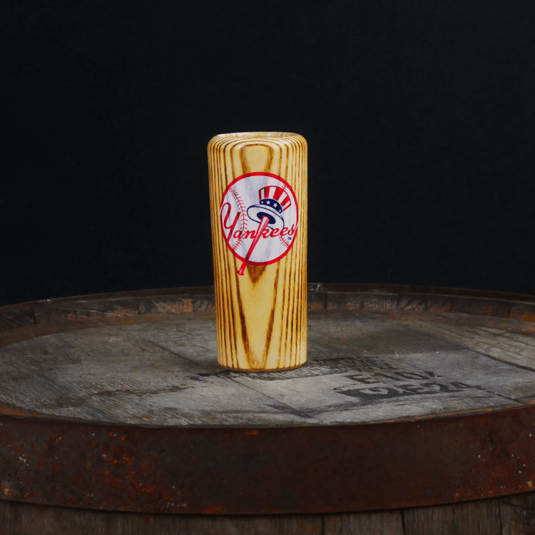 New York Yankees Black Dugout Mug®